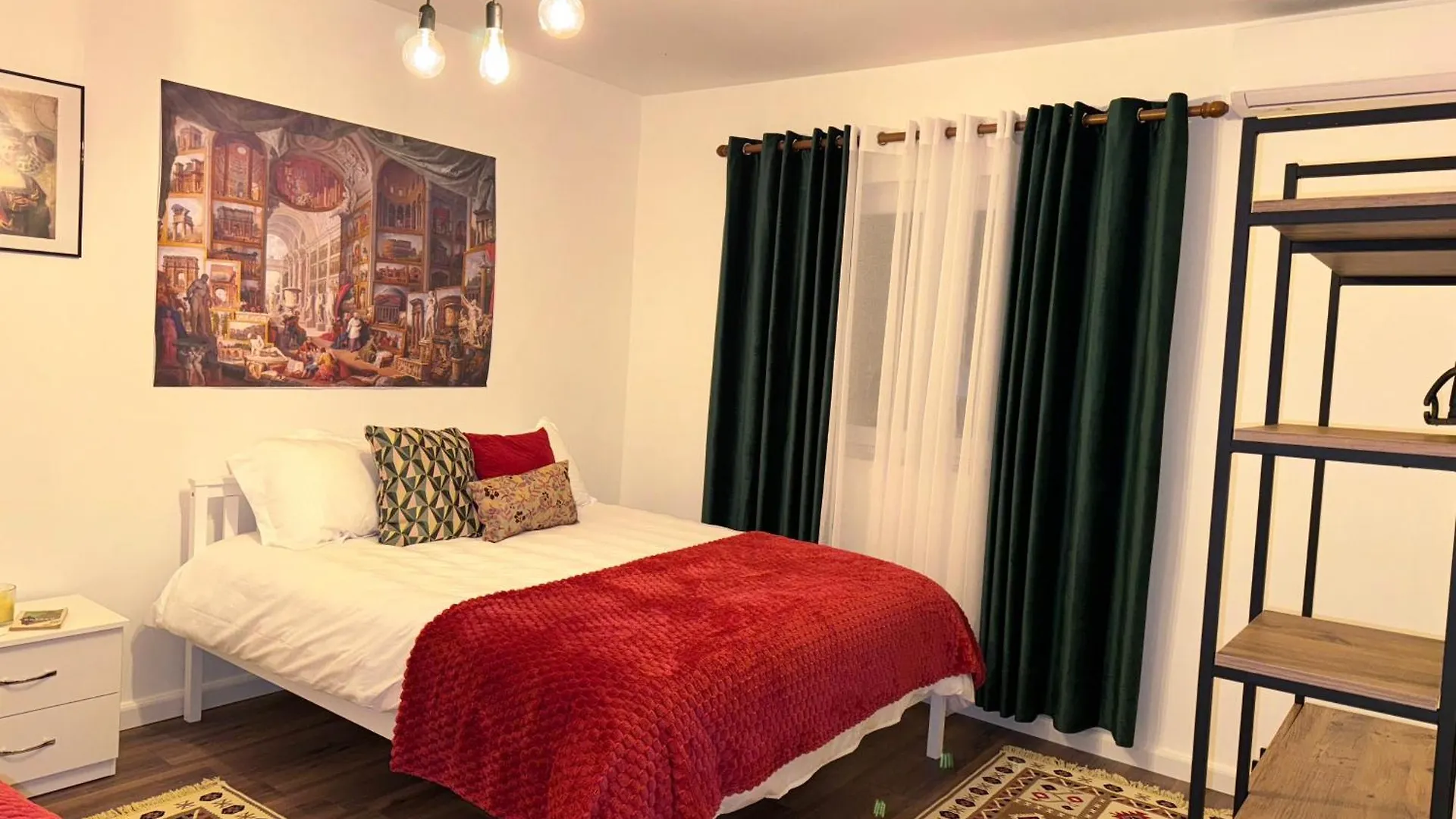 Tirana Apartment 0*,  Albania